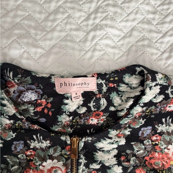 Philosophy Black Floral Blazer size S 3/4 sleeves NWOT zip front jacket - Picture 5 of 9